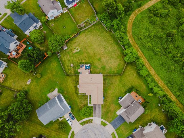 7393 Winchester Cathedral Court, Canal Winchester, OH 43110