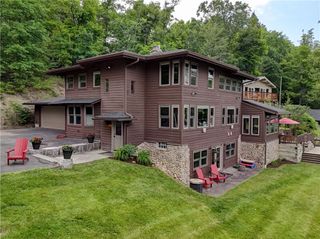 5561 Logan Lane, Canandaigua Town, NY 14424