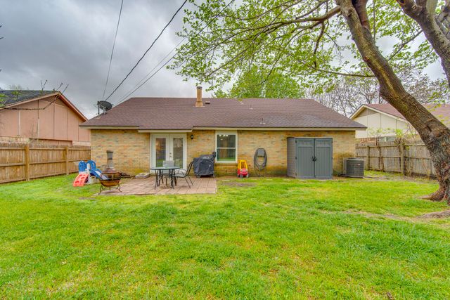 2405 Havenwood Drive, Arlington, TX 76018