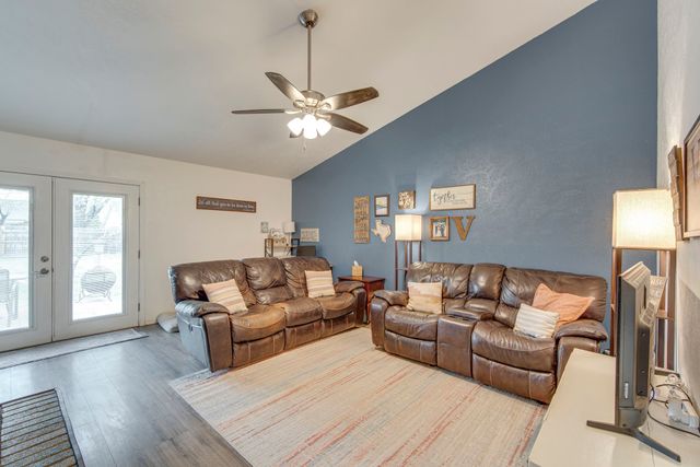 2405 Havenwood Drive, Arlington, TX 76018