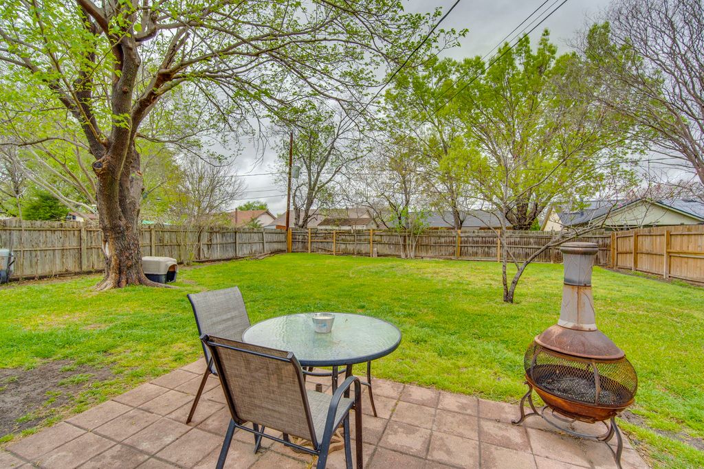2405 Havenwood Drive, Arlington, TX 76018