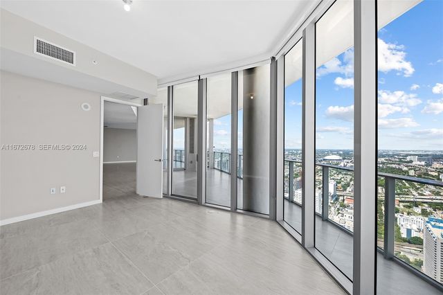 851 NE 1st Avenue PH 5402, Miami, FL 33132