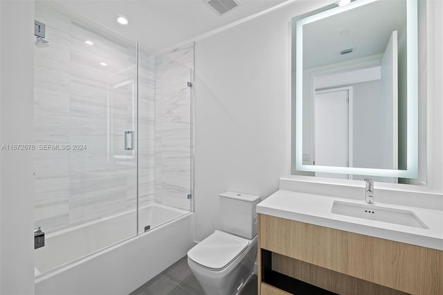 851 NE 1st Avenue PH 5402, Miami, FL 33132