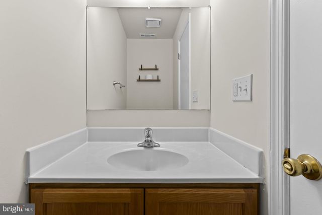 8536 F ST, Chesapeake Beach, MD 20732