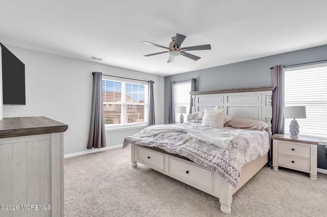 14 Bennet Lane, Manahawkin, NJ 08050