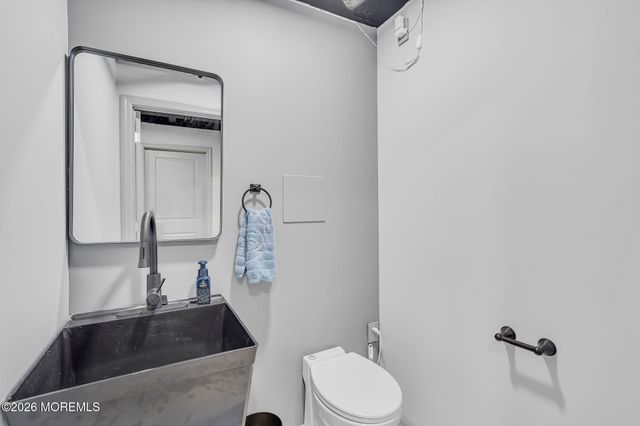 14 Bennet Lane, Manahawkin, NJ 08050