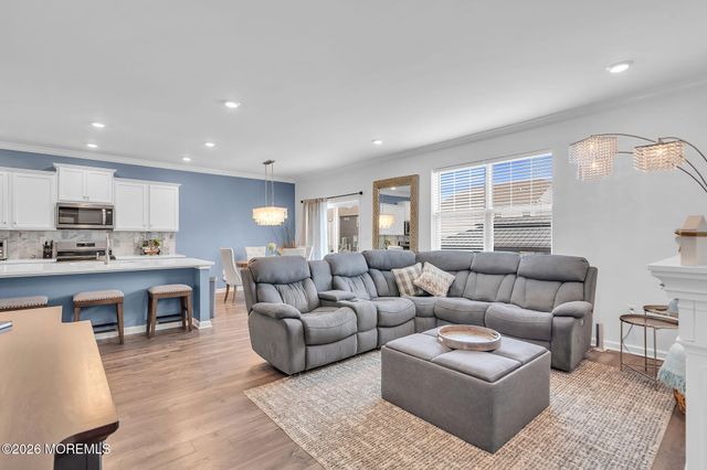14 Bennet Lane, Manahawkin, NJ 08050