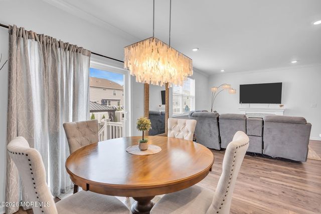 14 Bennet Lane, Manahawkin, NJ 08050