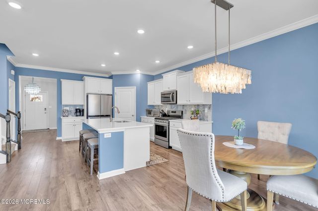 14 Bennet Lane, Manahawkin, NJ 08050