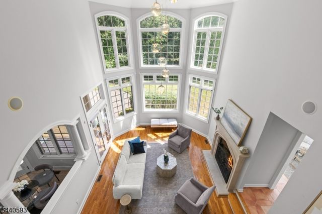 33 Fox Run, North Caldwell Boro, NJ 07006