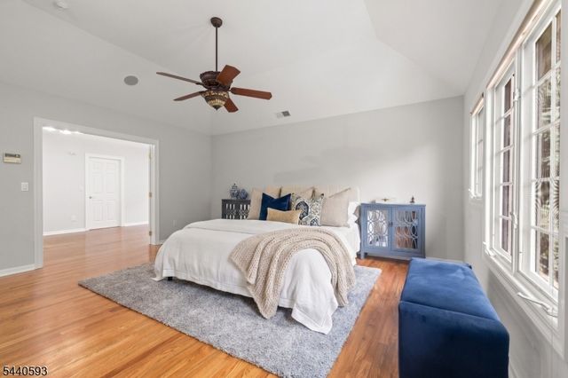 33 Fox Run, North Caldwell Boro, NJ 07006