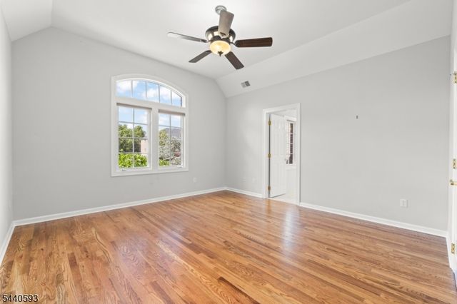 33 Fox Run, North Caldwell Boro, NJ 07006