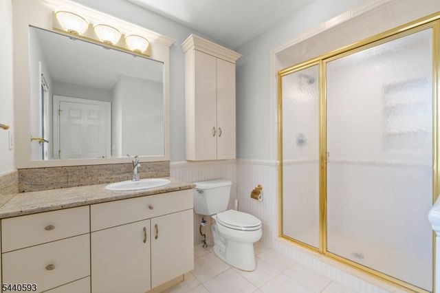 33 Fox Run, North Caldwell Boro, NJ 07006