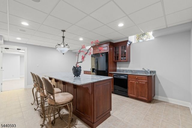 33 Fox Run, North Caldwell Boro, NJ 07006