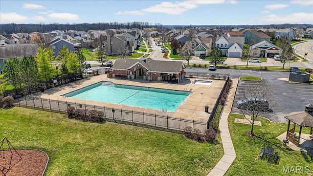 418 Country Stone Drive, Lake St Louis, MO 63367