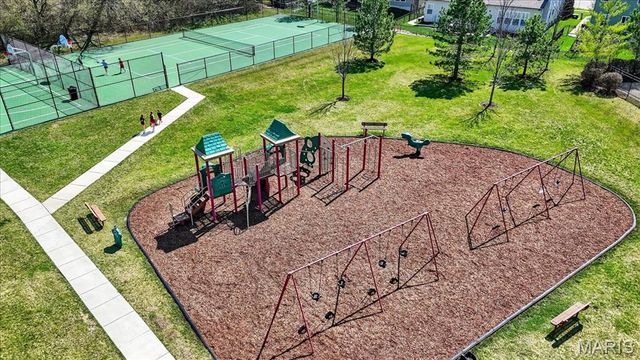 418 Country Stone Drive, Lake St Louis, MO 63367