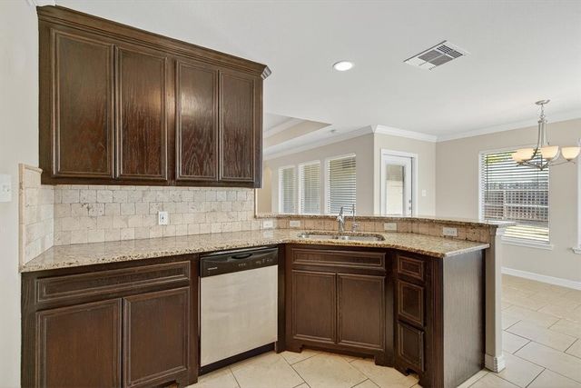 2818 Lake Rhapsody Dr, Corpus Christi, TX 78414