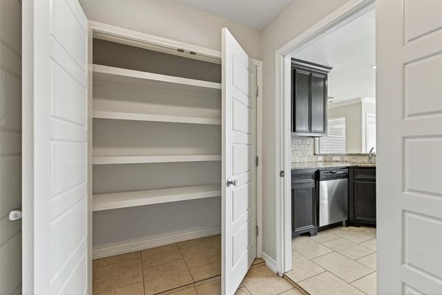 2818 Lake Rhapsody Dr, Corpus Christi, TX 78414