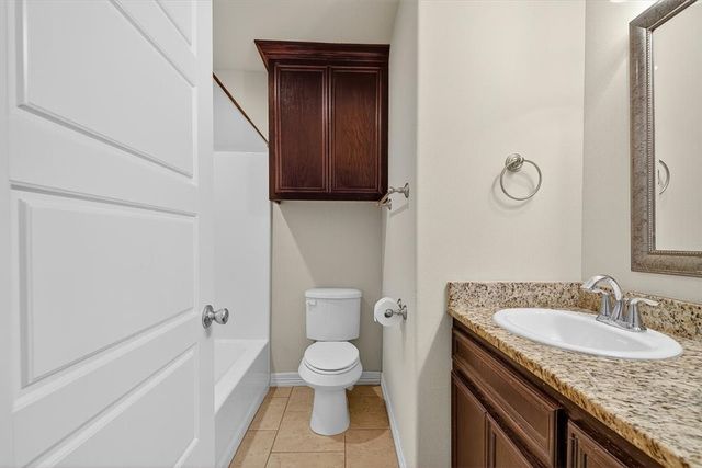 2818 Lake Rhapsody Dr, Corpus Christi, TX 78414