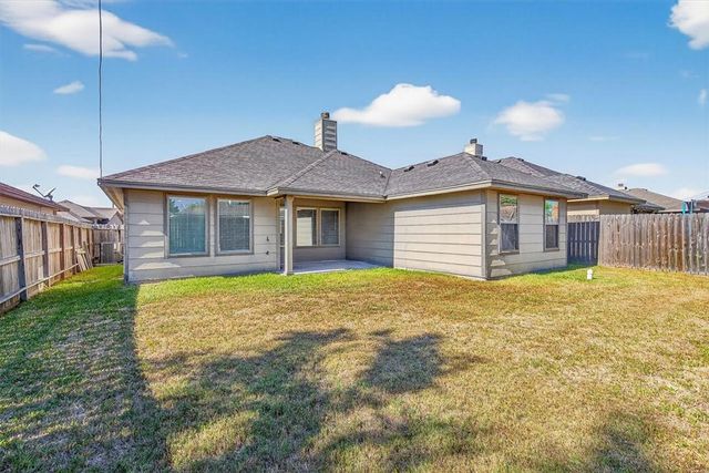 2818 Lake Rhapsody Dr, Corpus Christi, TX 78414