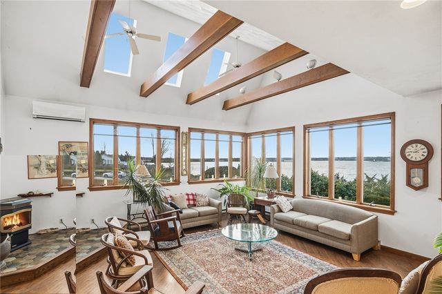 30 W Bay View Drive, Jamestown, RI 02835