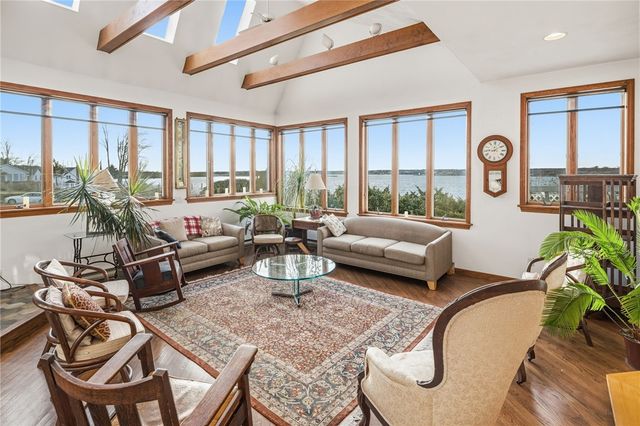 30 W Bay View Drive, Jamestown, RI 02835