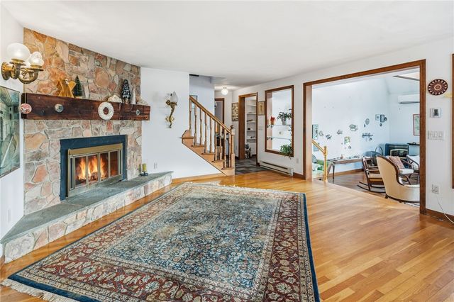 30 W Bay View Drive, Jamestown, RI 02835