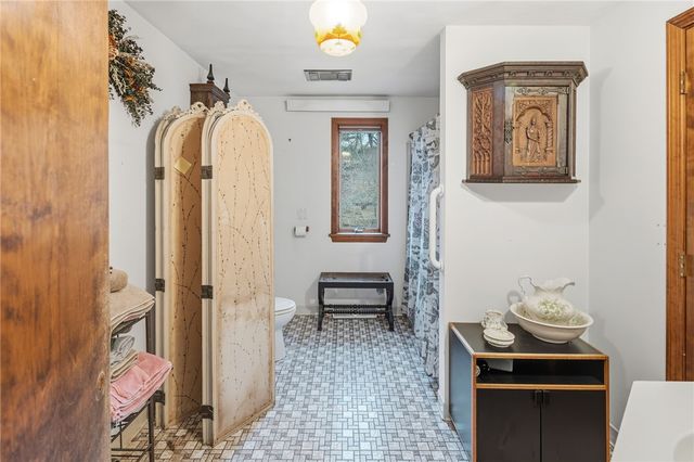 30 W Bay View Drive, Jamestown, RI 02835