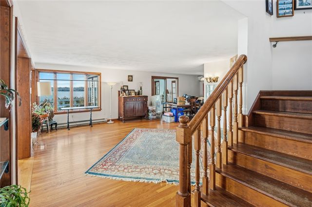 30 W Bay View Drive, Jamestown, RI 02835