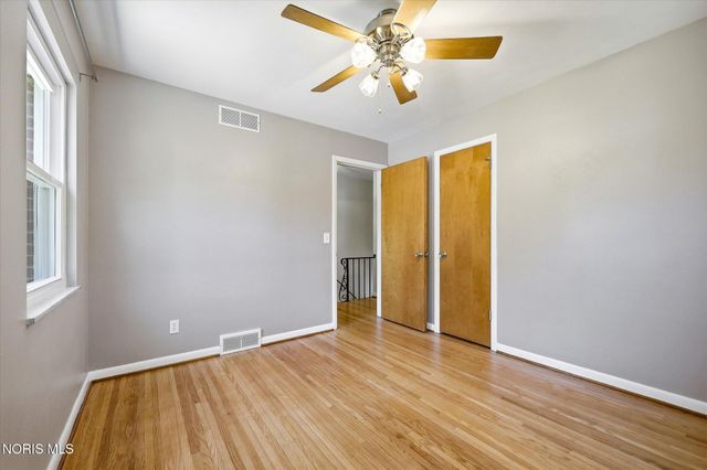 2914 Meadowwood Drive, Toledo, OH 43606