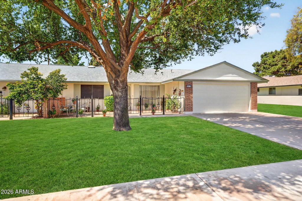 10135 W Forrester Drive, Sun City, AZ 85351 — exterior