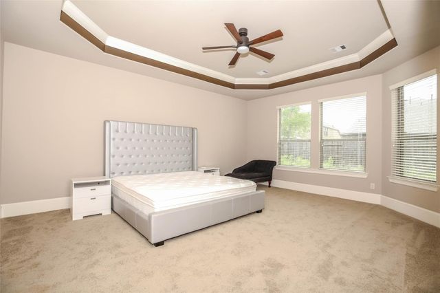 5038 Lockridge Sky Lane, Sugar Land, TX 77479