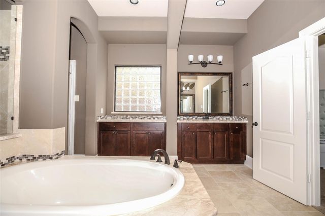 5038 Lockridge Sky Lane, Sugar Land, TX 77479