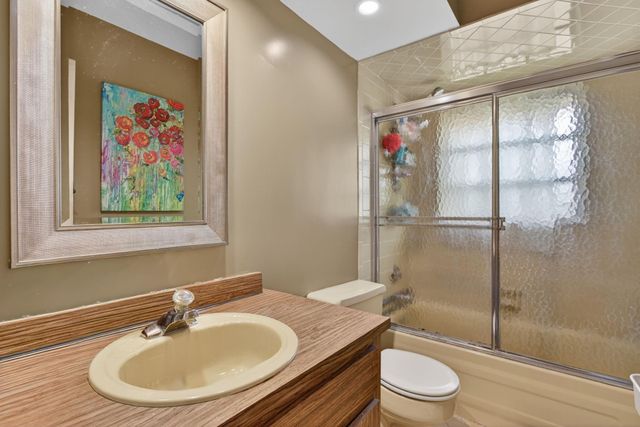 8105 NW 27th Street 3, Coral Springs, FL 33065