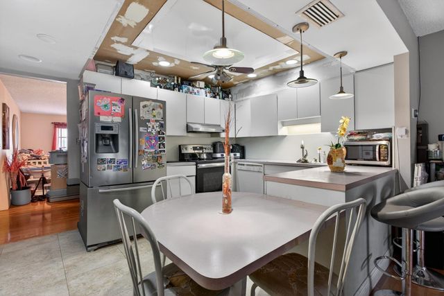 8105 NW 27th Street 3, Coral Springs, FL 33065