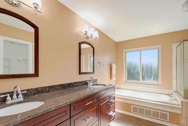 9969 Somerset Drive, Symmes Twp, OH 45140