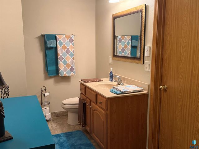 3704 S Judy Ave Avenue, Sioux Falls, SD 57103