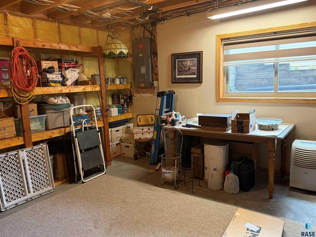 3704 S Judy Ave Avenue, Sioux Falls, SD 57103