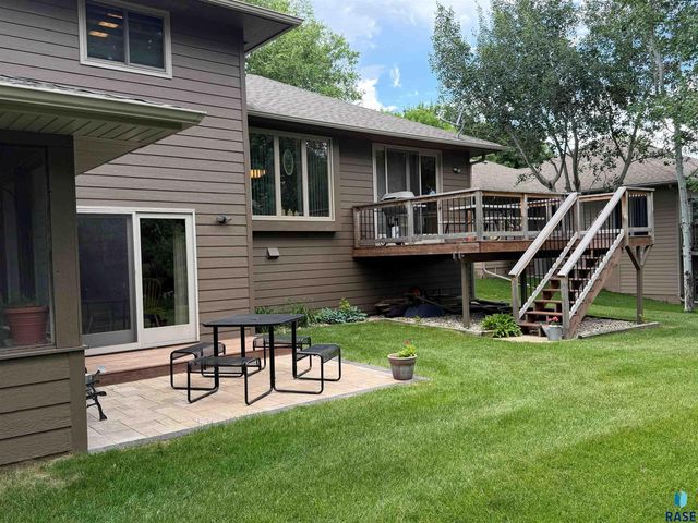 3704 S Judy Ave Avenue, Sioux Falls, SD 57103