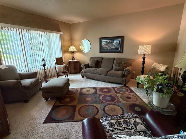 3704 S Judy Ave Avenue, Sioux Falls, SD 57103