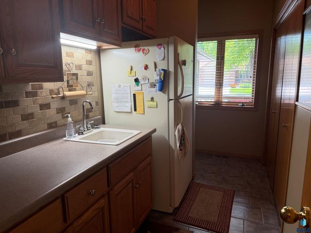3704 S Judy Ave Avenue, Sioux Falls, SD 57103