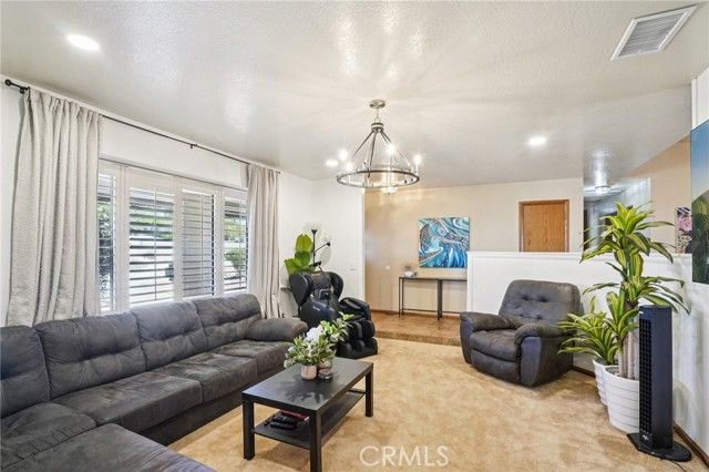 14610 Havasu, Apple Valley, CA 92307