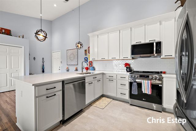 5877 Crosswinds Drive 32, Norton Shores, MI 49444