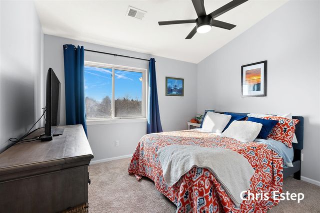 5877 Crosswinds Drive 32, Norton Shores, MI 49444