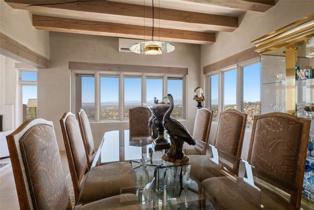 871 Vista Canada, Santa Fe, NM 87501