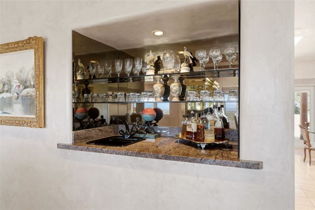 871 Vista Canada, Santa Fe, NM 87501