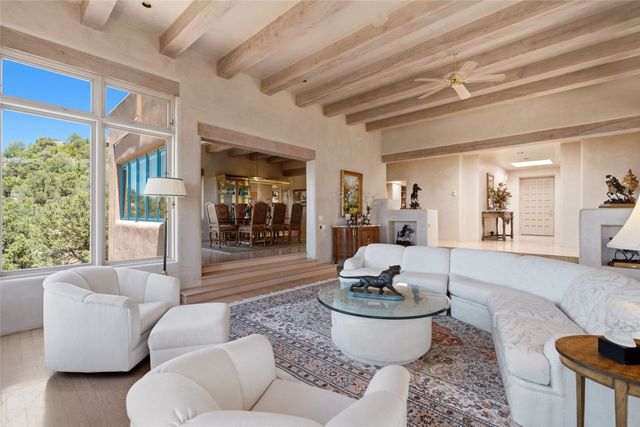 871 Vista Canada, Santa Fe, NM 87501