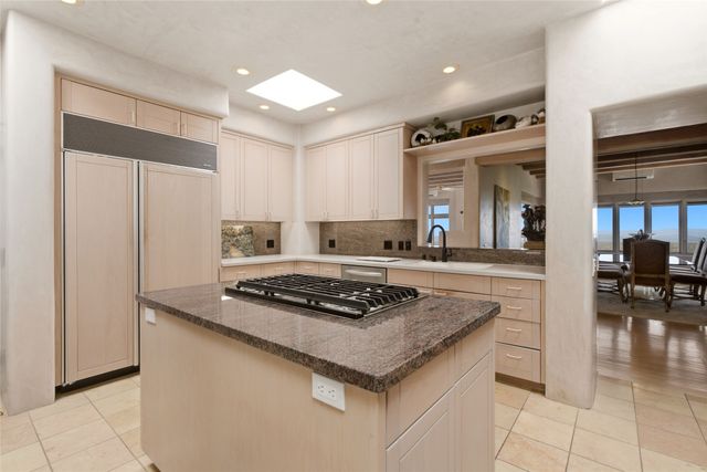 871 Vista Canada, Santa Fe, NM 87501