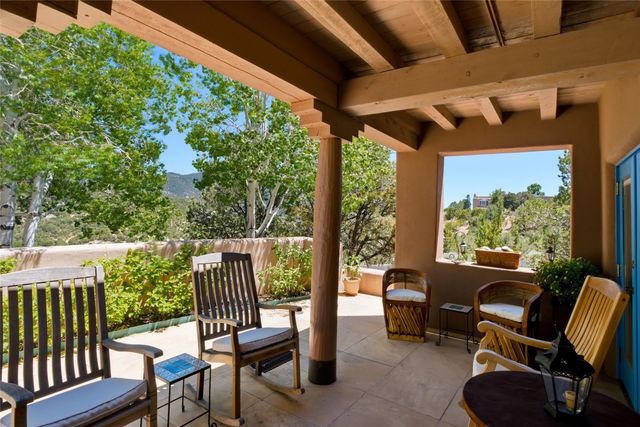 871 Vista Canada, Santa Fe, NM 87501
