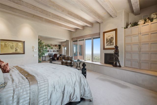 871 Vista Canada, Santa Fe, NM 87501